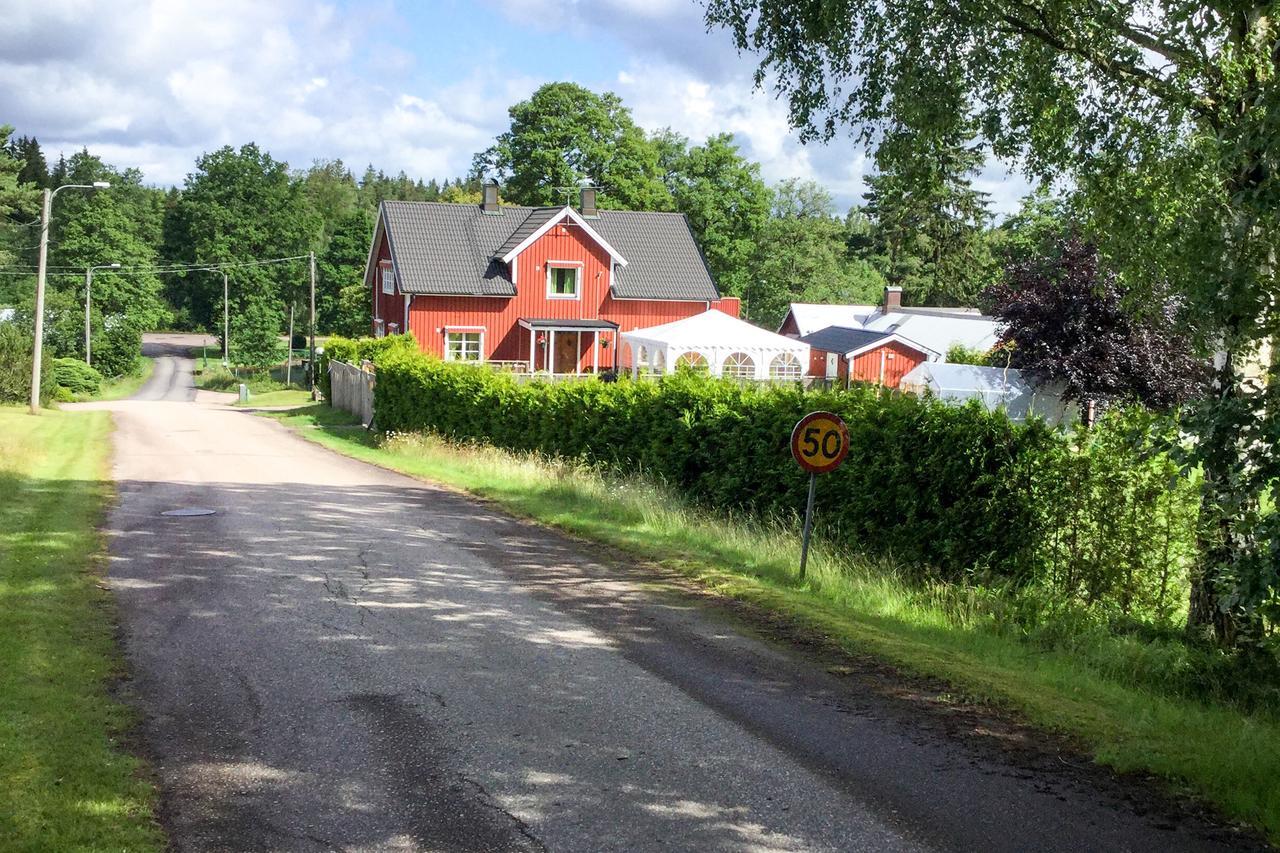 Yaberg Affaren Bed & Breakfast Hyltebruk Esterno foto
